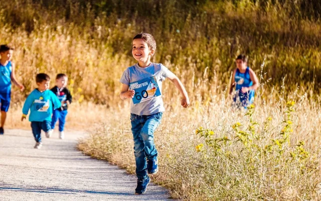 Leichte und einfache Übungen für Kinder
